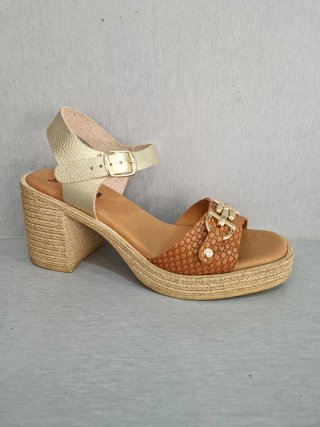 Sandalias Piel Talla 37-38 Tacón 7cm nuevas
