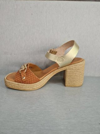 Sandalias Piel Talla 37-38 Tacón 7cm nuevas