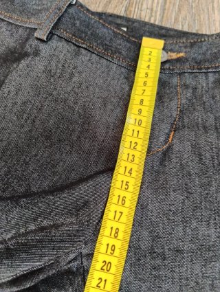 Pantalón vaquero ZARA mujer talla 40