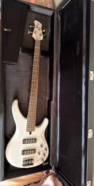 Bajo Yamaha TRBX 504 TWH Blanco
