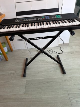 Organo Yamaha PSR-32