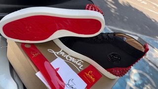 Zapatos Christian Louboutin Negros y Rojos
