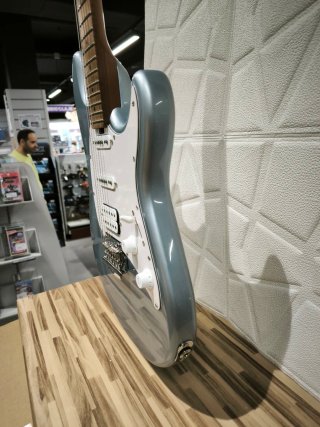 Guitarra eléctrica Sterling Cutlass 50 Firemist