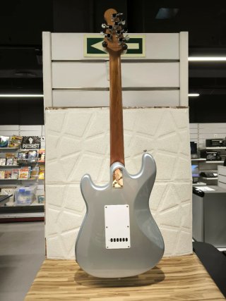 Guitarra eléctrica Sterling Cutlass 50 Firemist