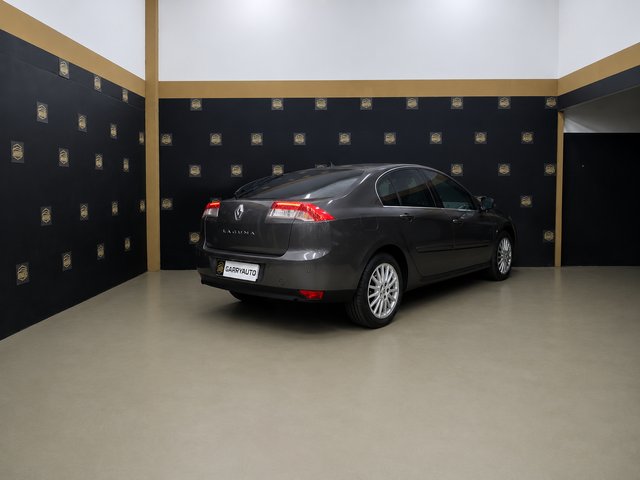 Renault Laguna Privilege 2.0 dci 150cv 2007