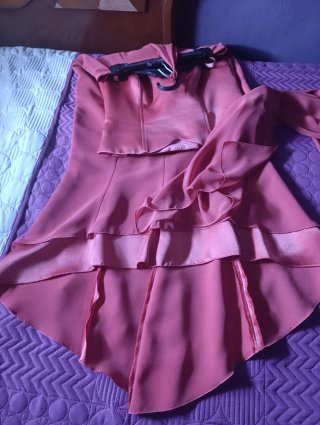 Conjunto falda y corpiño rosa, talla 42 pequeña