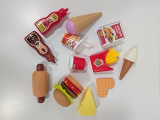 Lote Comida Juguete:  57 Piezas (IKEA + Plástico)