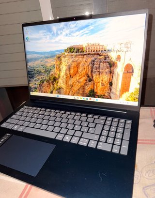 LENOVO IdeaPad Slim 5 1TB SSD