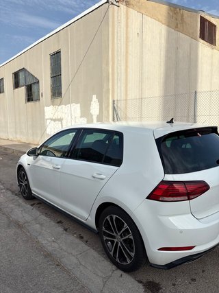 Volkswagen Golf 2019 R-LINE 1.0 TSI 115cv