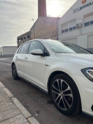 Volkswagen Golf 2019 R-LINE 1.0 TSI 115cv