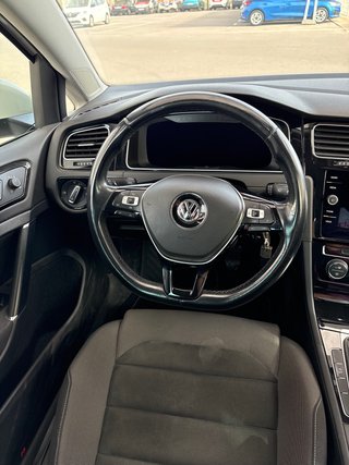Volkswagen Golf 2019 R-LINE 1.0 TSI 115cv