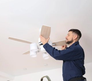 Montador de ventiladores