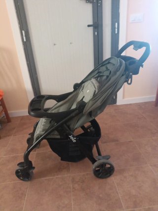Silla de paseo Joie, se regala funda de asiento