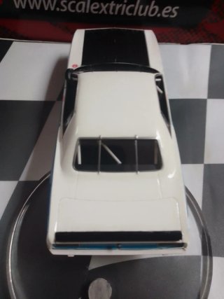Coche Scalextric Plymouth AAR CUDA no negociable