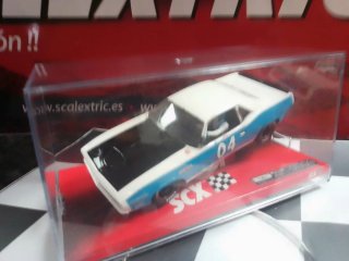 Coche Scalextric Plymouth AAR CUDA no negociable