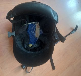 Casco y fusta equitación niño