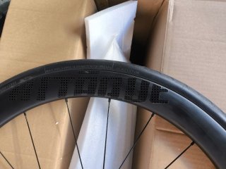 Rodas de carbono Attáque 50mm UCI