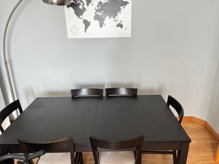 Conjunto comedor mesa y 4 sillas