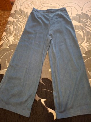 Pantalón vaquero fino azul