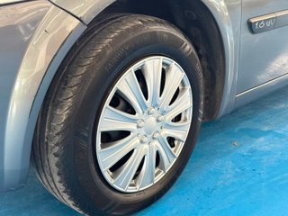 Renault Mégane SEDAN CONFORT EXPRESSION 1.6 16v