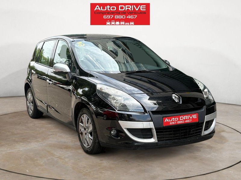 Renault Scenic 2011 - foto 1
