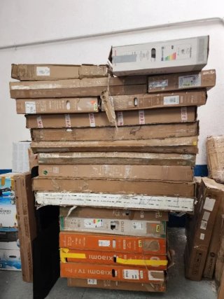 Lote televisores 40 unidades pantallas dañadas TV