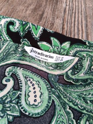 Vestido estampado Stradivarius Talla M