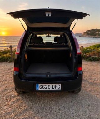 Opel Meriva 2005 negro 193.000km diesel