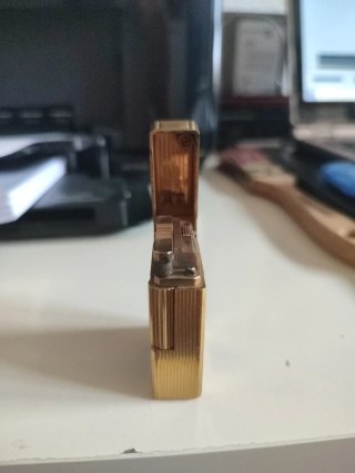 Encendedor Dupont Dorado y lacado