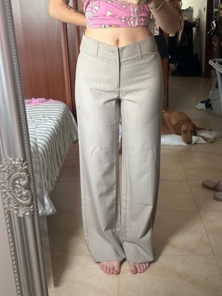 Pantalón Stradivarius Wide Leg Rayas Beige.