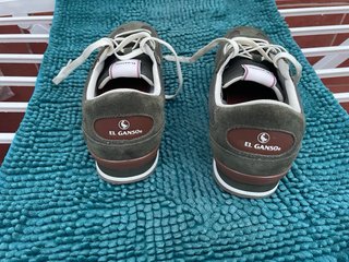 Zapatillas casuales verdes y marrones T43