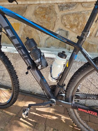 Bicicleta Cube Attention