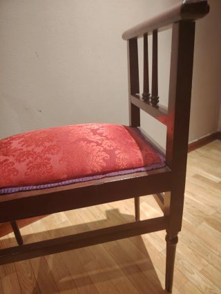 Elegante Banqueta de madera de haya, color nogal