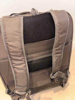 1 Mochila de cabina con ruedas Roncato