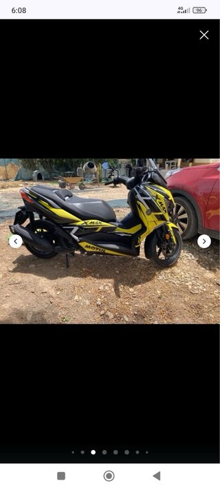 Yamaha Xmax 125 Negro/Amarillo