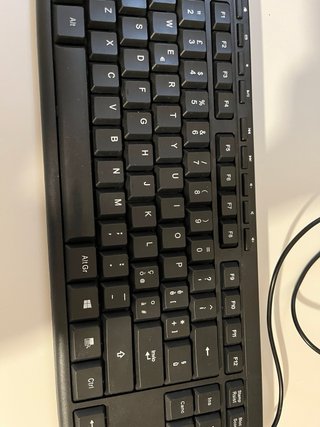 Tastiera USB Nera con Controlli Multimediali