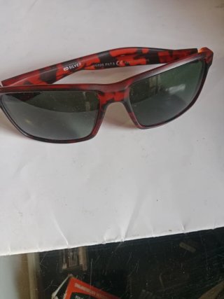Gafas de sol Silver negras y rojas