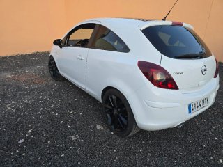 Opel Corsa 1.4 Gasolina 90 cv  2014