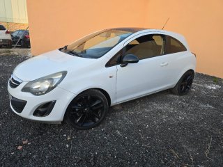 Opel Corsa 1.4 Gasolina 90 cv  2014