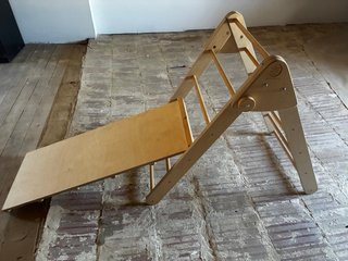 Triangolo Pikler in legno con rampa