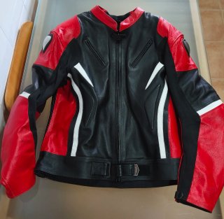 Mono 2 piezas Compilo CM-1071 Moto. Talla 54