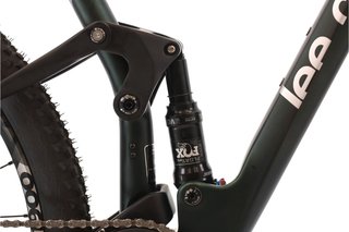 Bicicleta Lee Cougan Crossfire Air 428 XTR t.M Reacondicionada