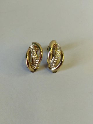 Pendientes vintage dorados con circonitas
