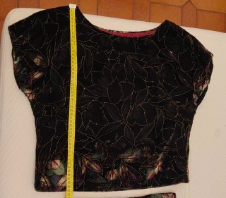 Conjunto Terciopelo Negro y Dorado Mujer