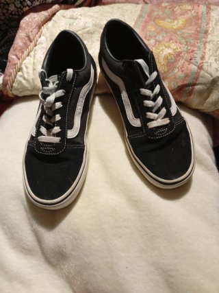 Zapatillas Vans Negras y Blancas