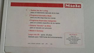 Secadora Miele Youngstyle poco uso