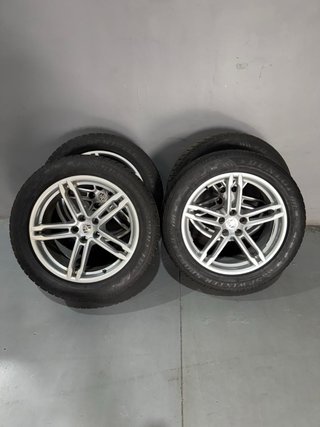 4 Llantas y Neumáticos Porsche