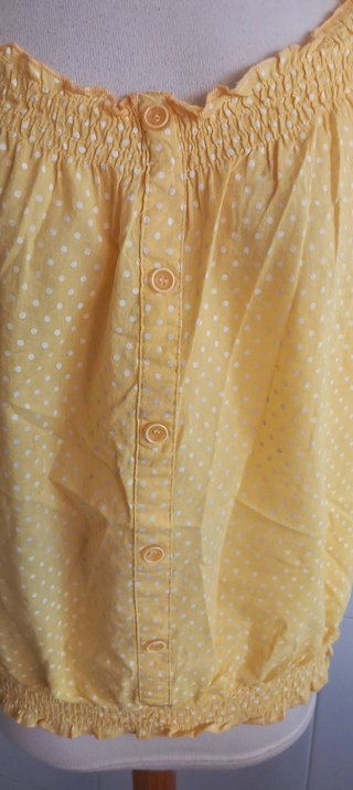 Camiseta amarilla cuello desbocado T. M/L
