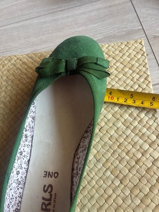 Zapatos planos verdes