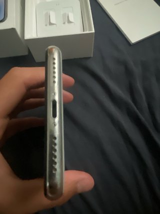 iPhone X (Per parti/Sostituire lo schermo e basta)
